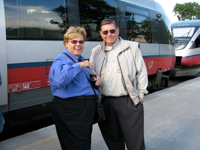 Carolyn & Frak Gollings